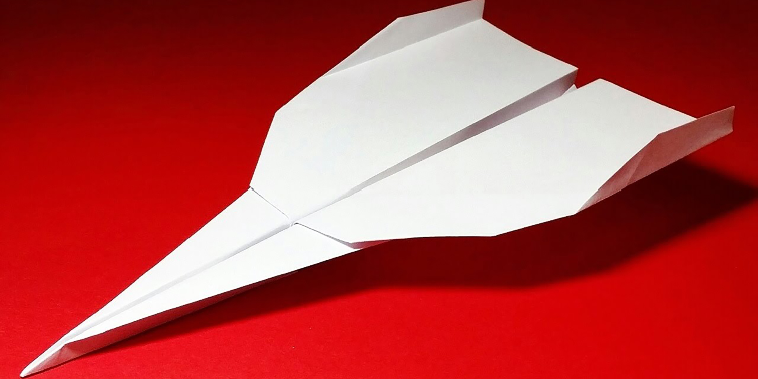 Оригами самолеты летающий. Джек Нортроп бумажные самолетики. Бумажный самолетик меченосец. Джек ноотроп бумажный самолетик. Самолёт из бумаги.